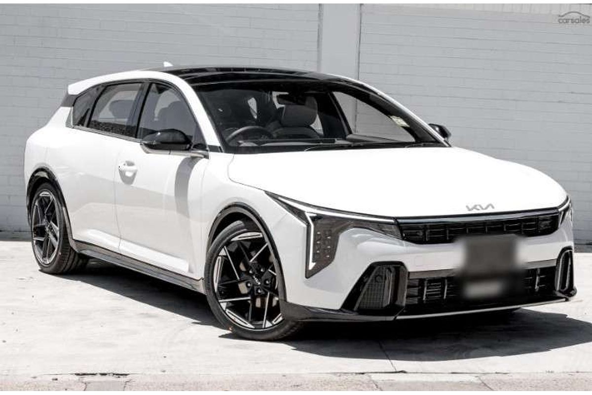 2025 Kia K4 GT-Line CL4m