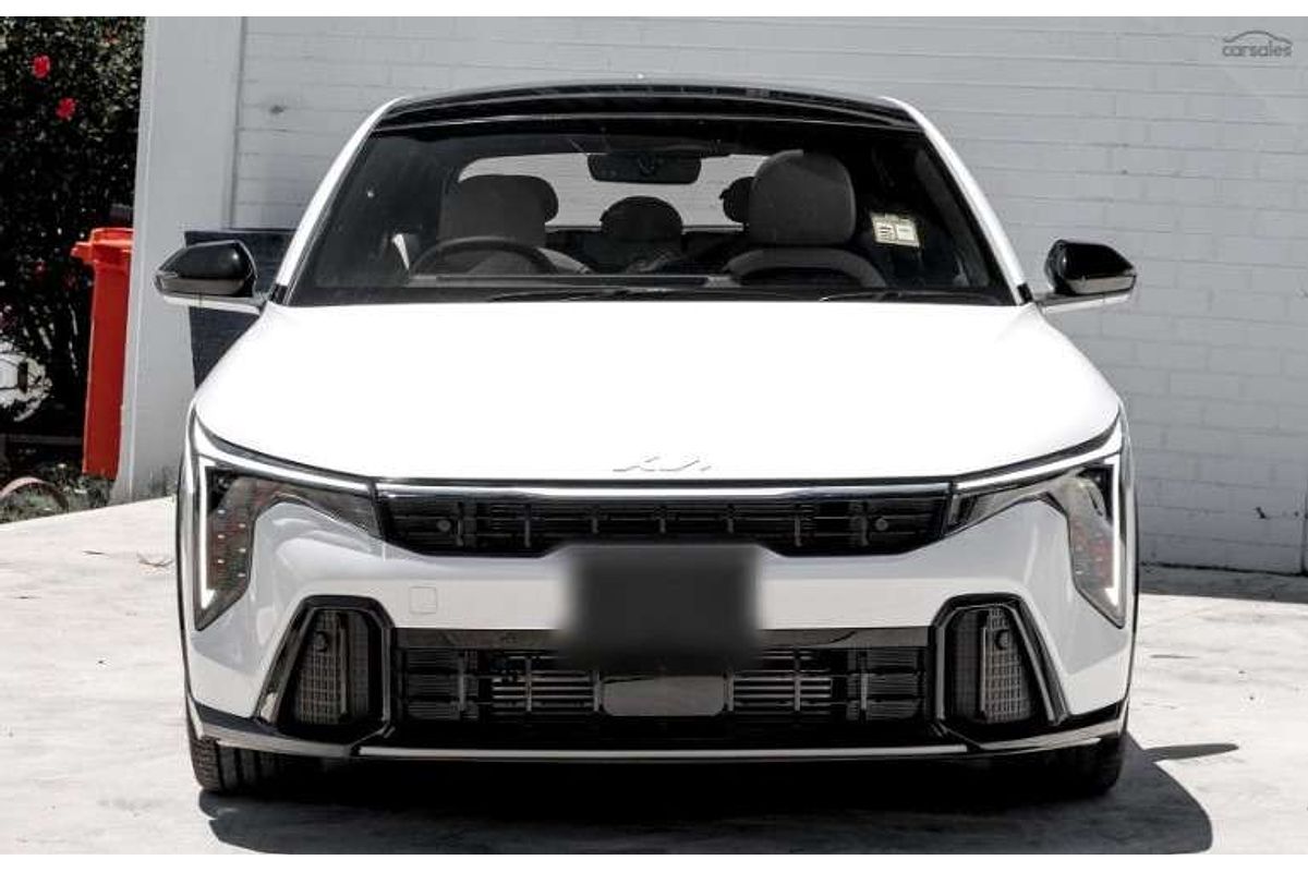 2025 Kia K4 GT-Line CL4m