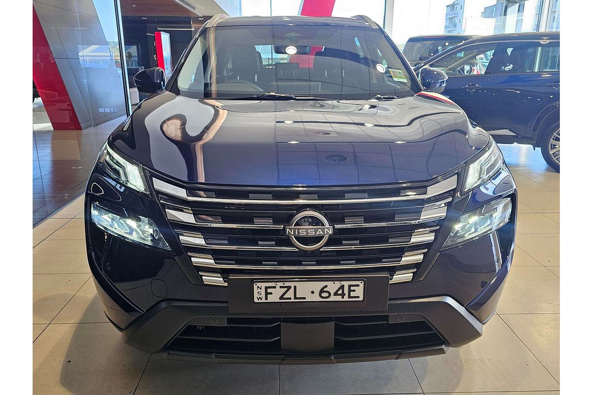 2025 Nissan X-TRAIL ST-L T33