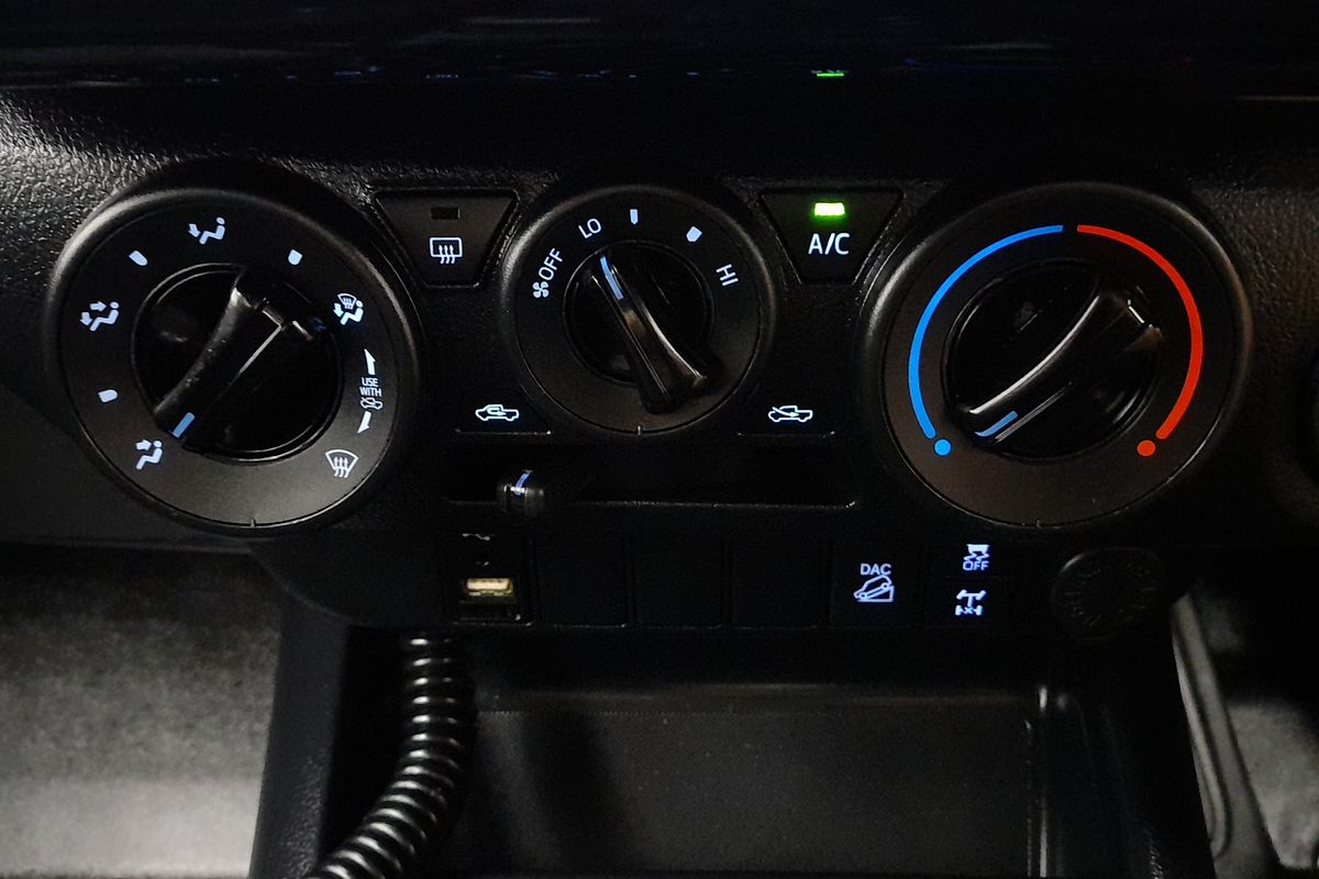 2021 Toyota Hilux SR GUN126R 4X4