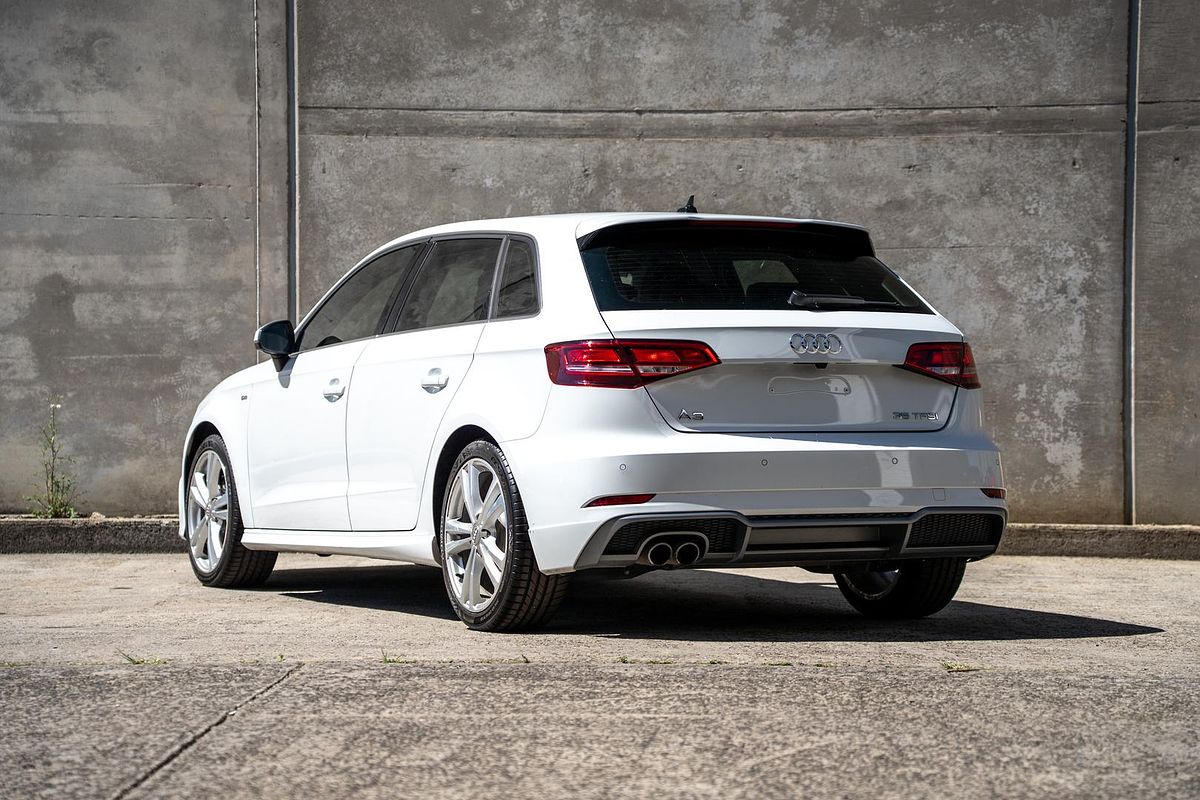 2020 Audi A3 35 TFSI S line plus 8V