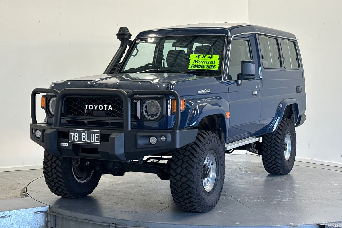 2024 Toyota Landcruiser GXL Troopcarrier VDJL78R