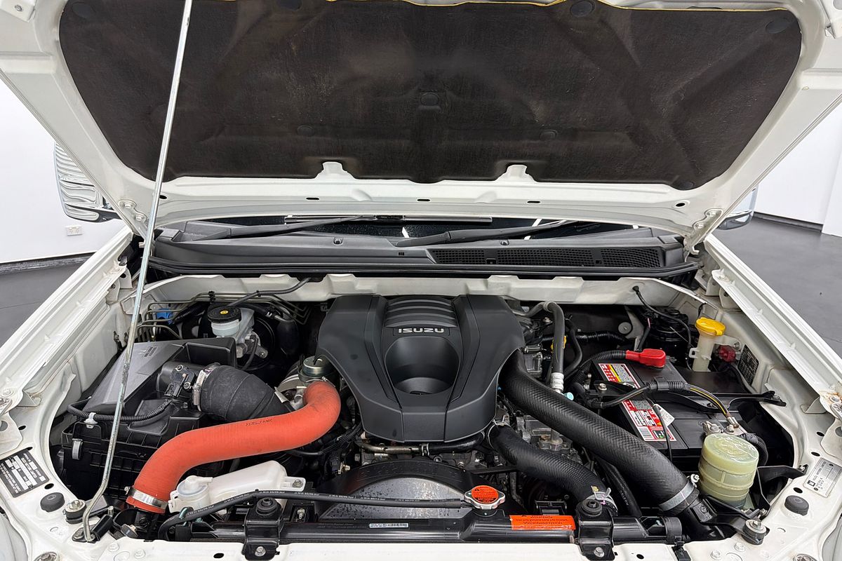 2017 Isuzu MU-X LS-T