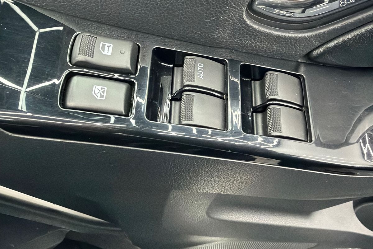 2017 Isuzu MU-X LS-T