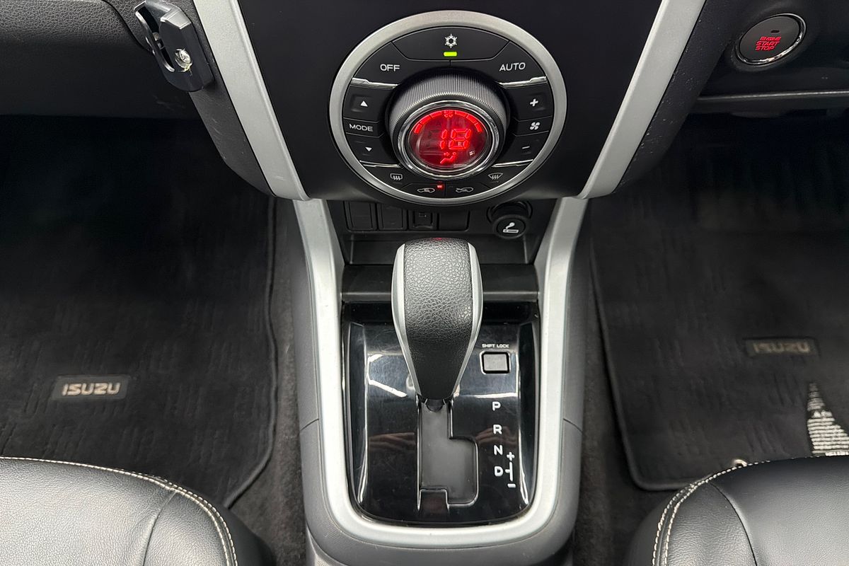 2017 Isuzu MU-X LS-T