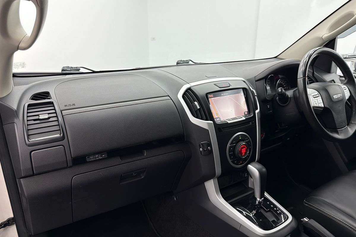 2017 Isuzu MU-X LS-T