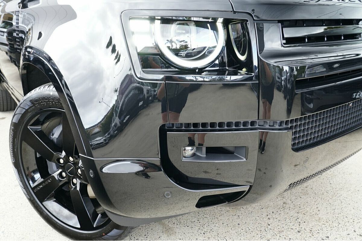 2026 Land Rover Defender 110 P425 X-Dynamic SE L663