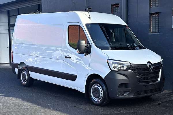 2025 Renault Master Pro 110kW X62 Phase 2 MWB Mid Roof