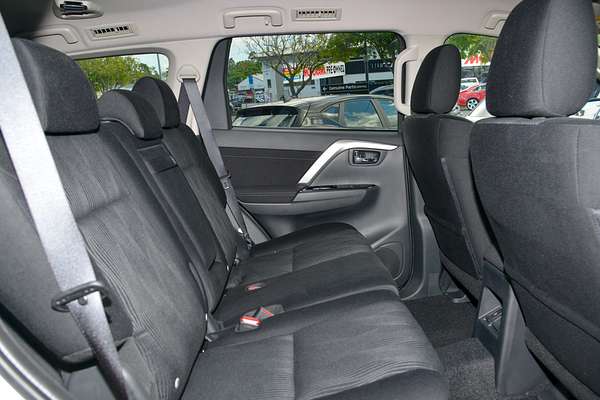 2025 Mitsubishi Pajero Sport GLS QG thumb-8