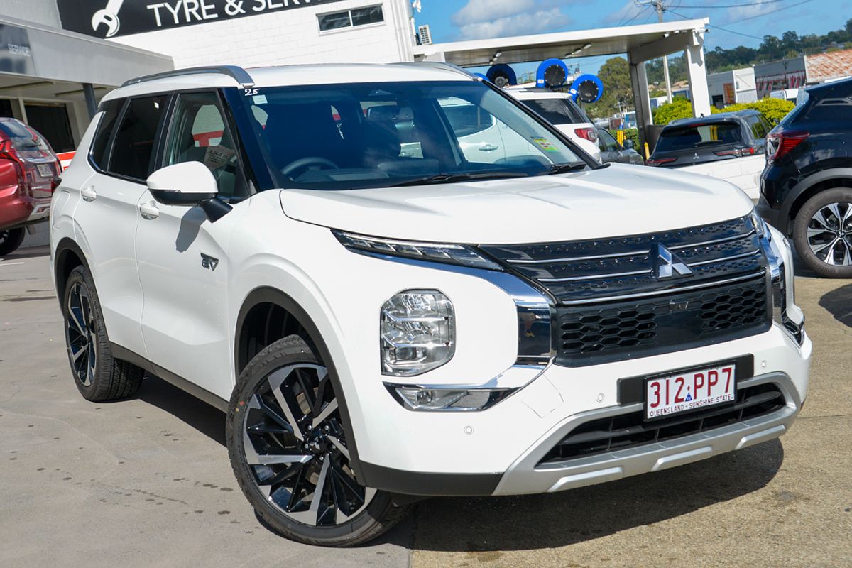2024 Mitsubishi Outlander PHEV Aspire ZM
