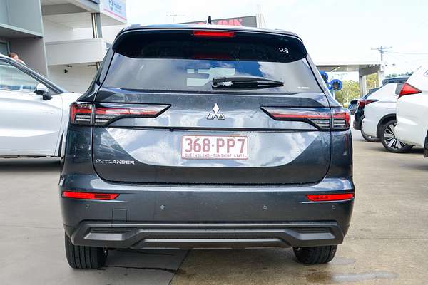 2025 Mitsubishi Outlander LS ZM thumb-6