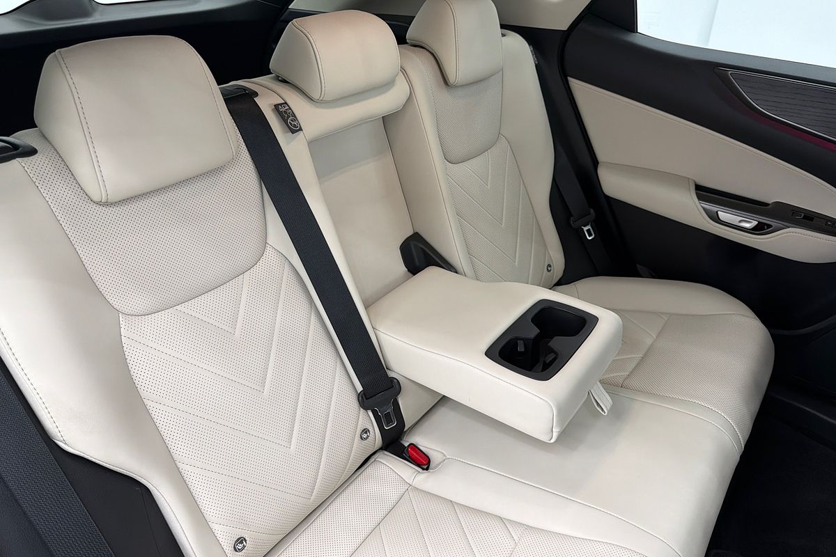 2025 Lexus NX NX350h Sports Luxury AAZH20R