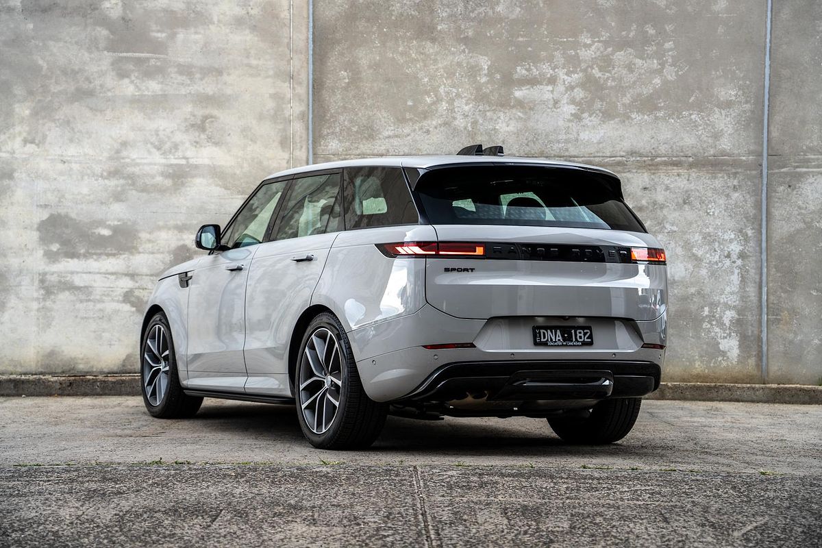 2024 Land Rover Range Rover Sport D300 Dynamic SE L461