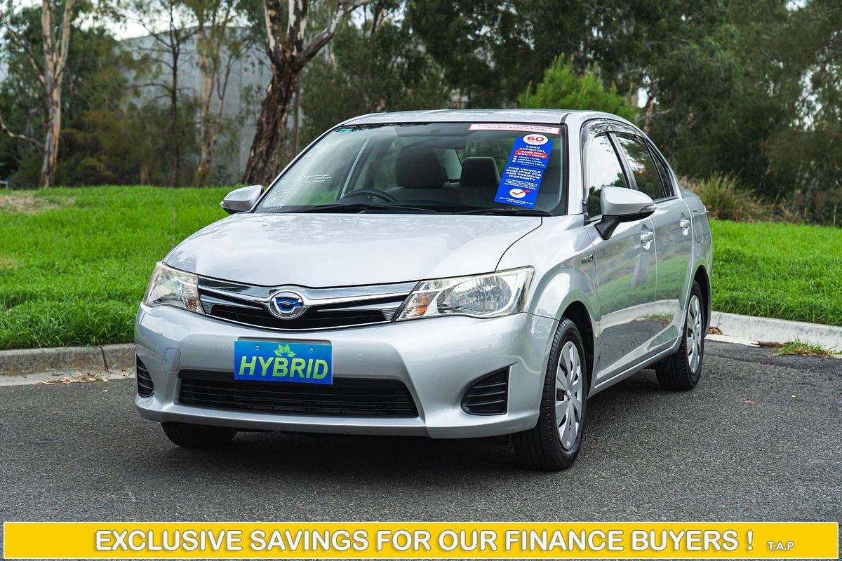 2013 Toyota Corolla AXIO (HYBRID) NKE165