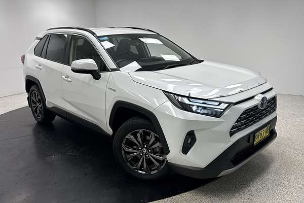 2024 Toyota RAV4 GXL AXAH54R