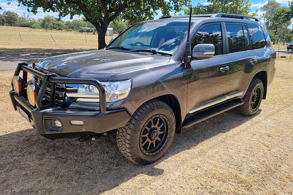 2018 Toyota Landcruiser Sahara VDJ200R