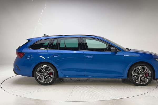 2023 SKODA Octavia RS NX thumb-8