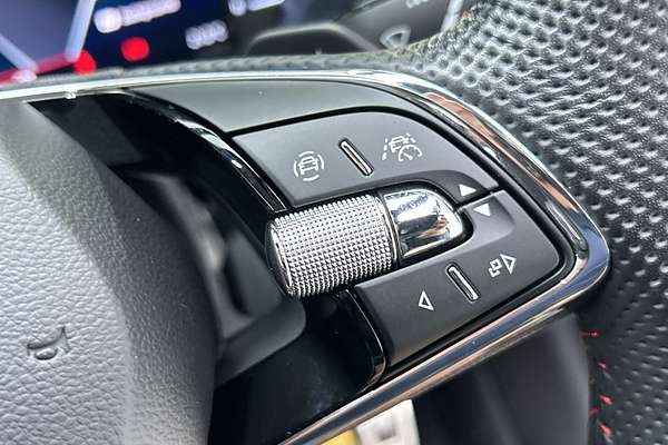 2023 SKODA Octavia RS NX thumb-17