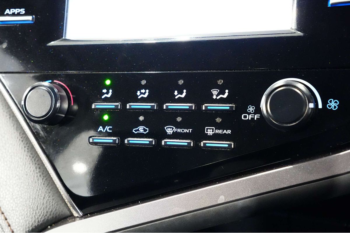 2019 Toyota Camry Ascent ASV70R