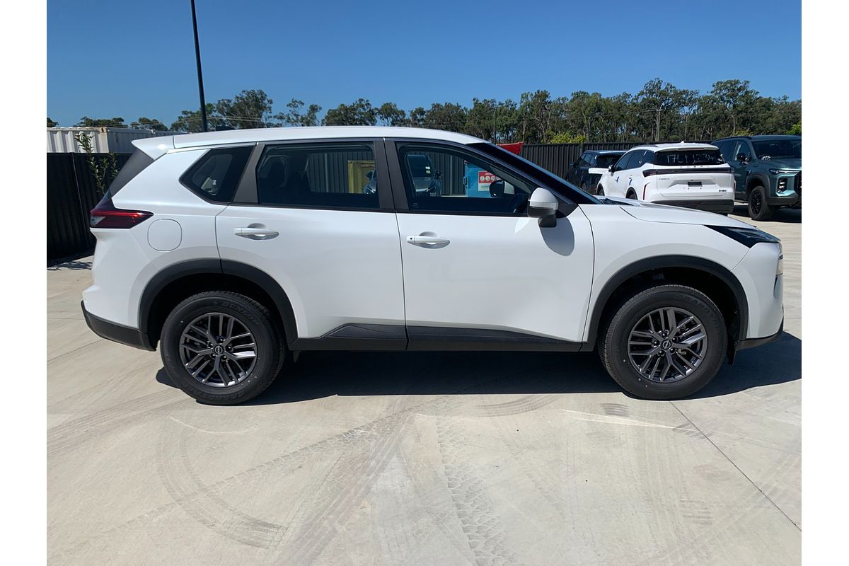 2026 Nissan X-TRAIL ST T33