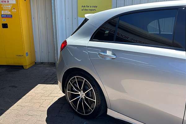 2023 Mercedes-Benz A-Class A35 AMG V177 thumb-6