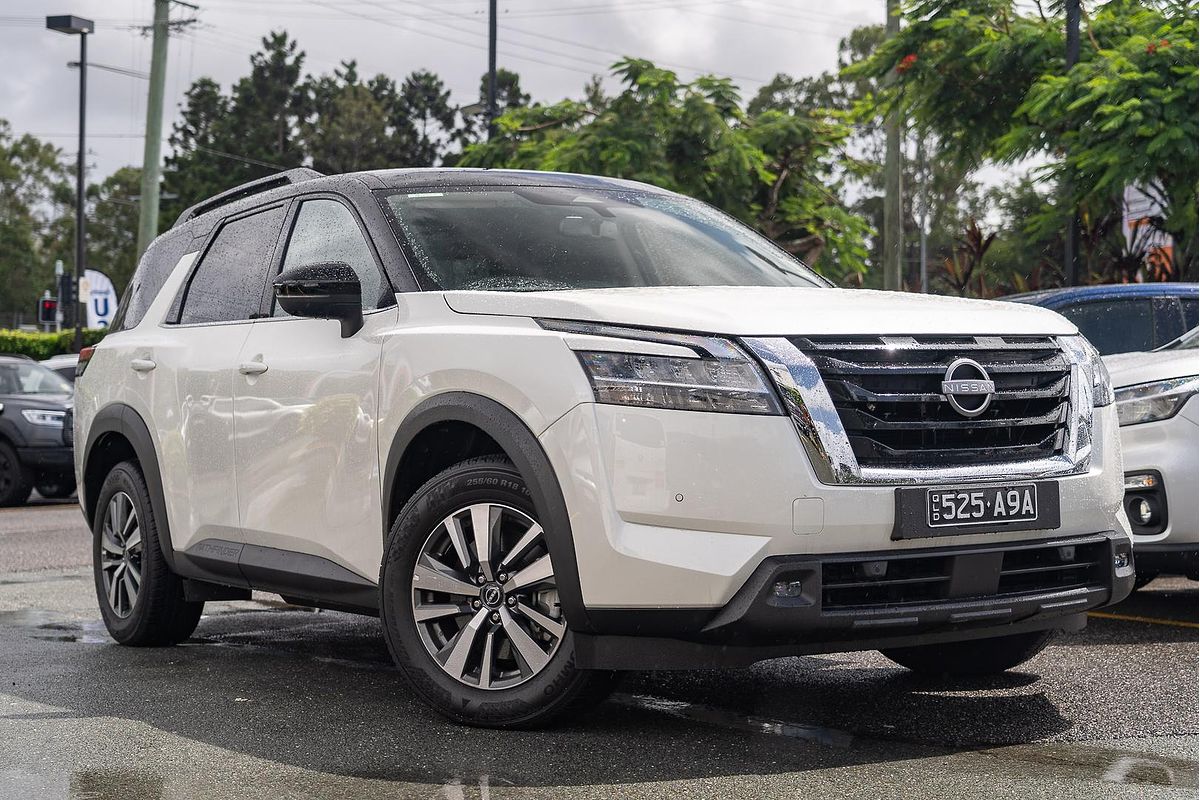 2024 Nissan Pathfinder Ti R53