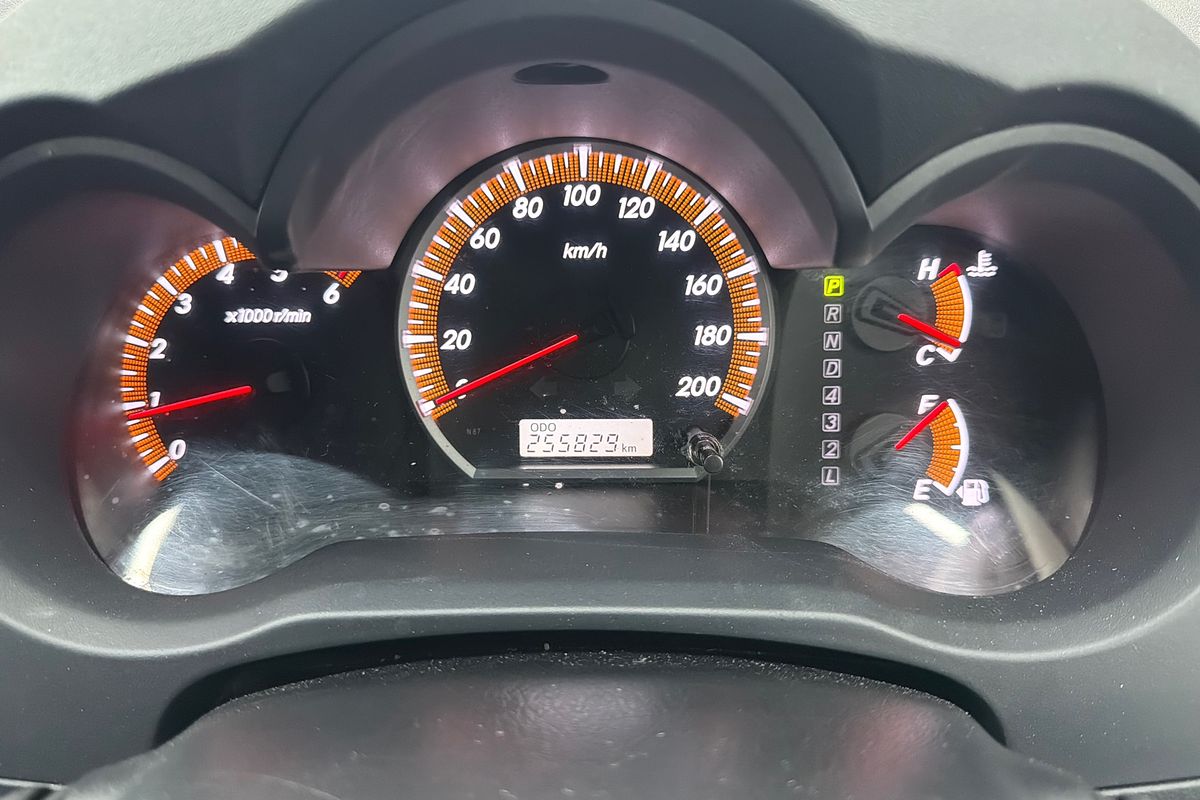 2014 Toyota Hilux SR5 KUN26R 4X4