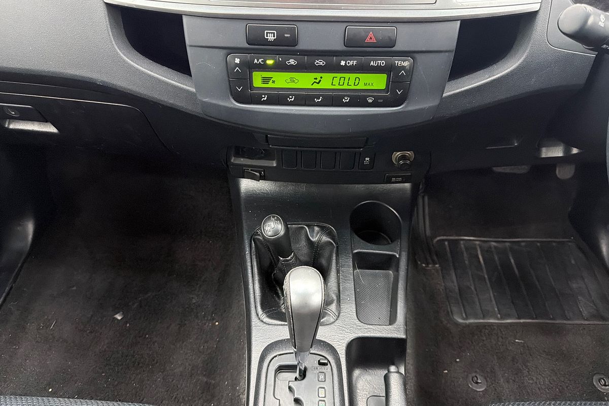 2014 Toyota Hilux SR5 KUN26R 4X4