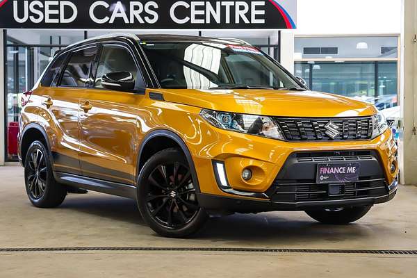 2023 Suzuki Vitara Shadow LY Series II