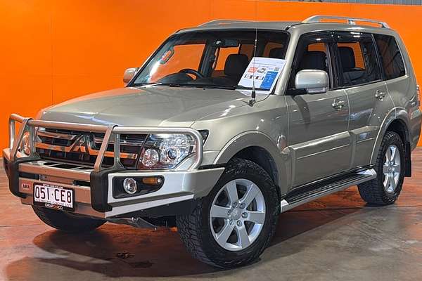 2007 Mitsubishi Pajero VR-X NS