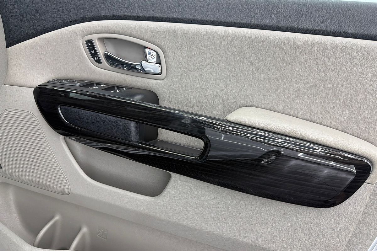 2019 Kia Carnival Platinum YP