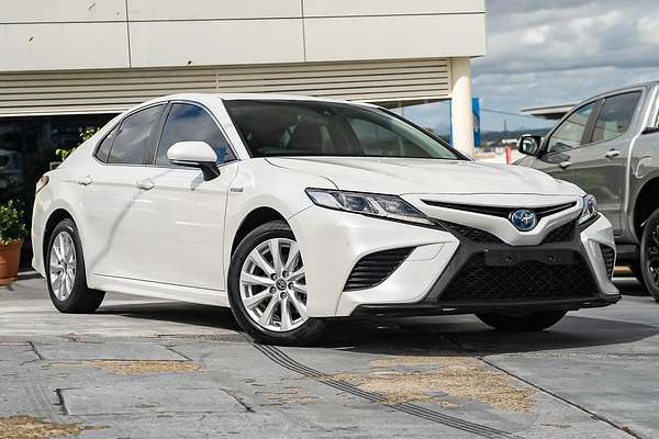 2020 Toyota Camry Ascent Sport AXVH70R