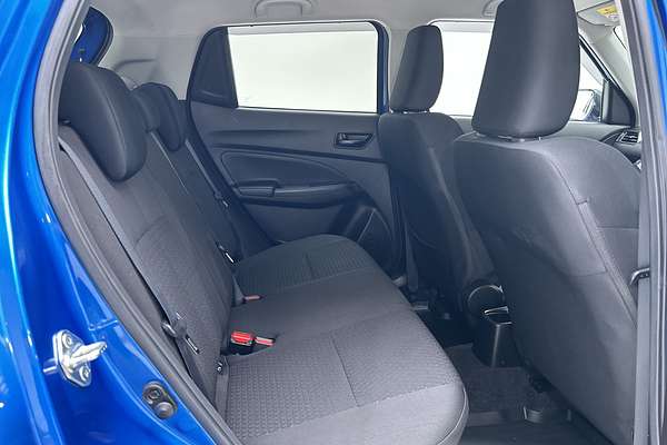 2023 Suzuki Swift GL AZ Series II thumb-11
