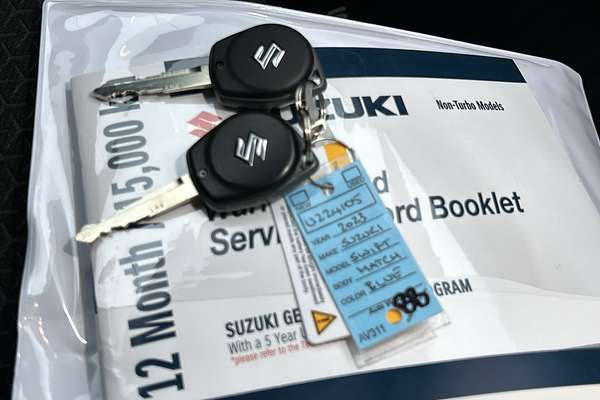 2023 Suzuki Swift GL AZ Series II thumb-22