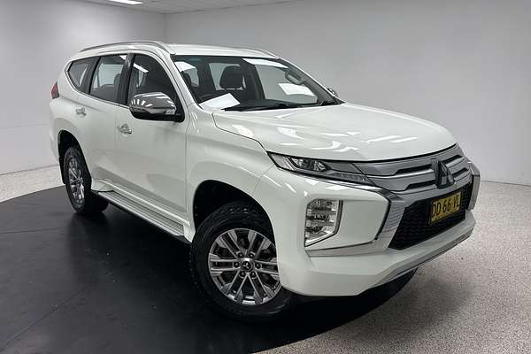2022 Mitsubishi Pajero Sport GLX QF