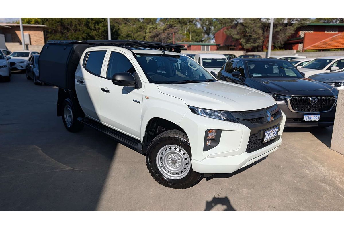 2024 Mitsubishi Triton GLX MR 4X4