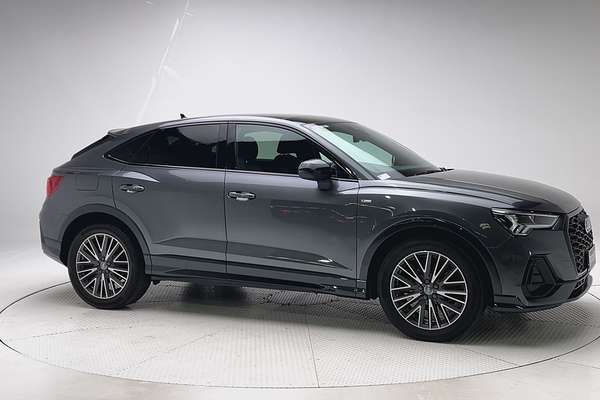 2020 Audi Q3 35 TFSI S line F3 thumb-3