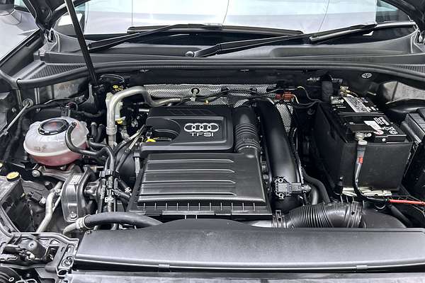 2020 Audi Q3 35 TFSI S line F3 thumb-10