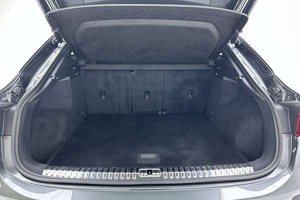 2020 Audi Q3 35 TFSI S line F3 thumb-20