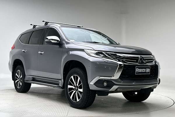 2017 Mitsubishi Pajero Sport Exceed QE thumb-0
