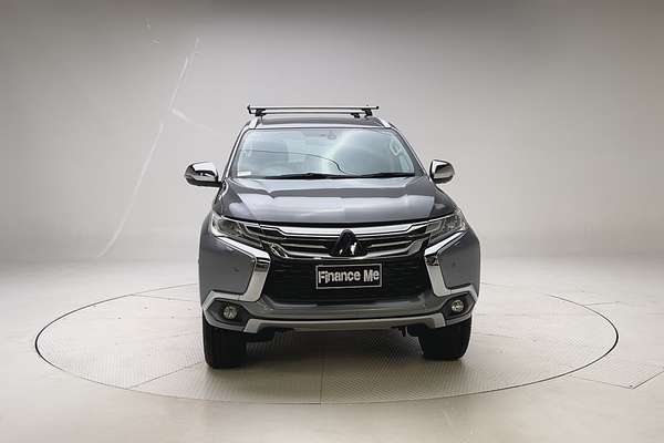 2017 Mitsubishi Pajero Sport Exceed QE thumb-2