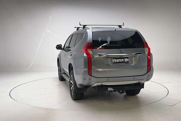 2017 Mitsubishi Pajero Sport Exceed QE thumb-6