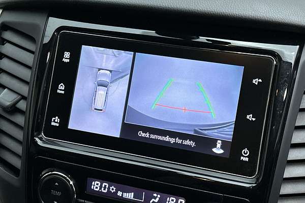 2017 Mitsubishi Pajero Sport Exceed QE thumb-14