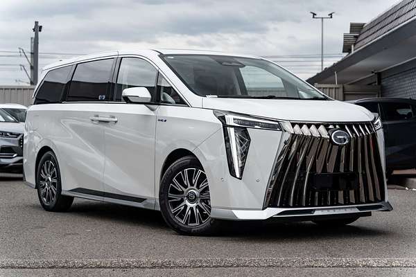 2026 GAC M8 Luxury