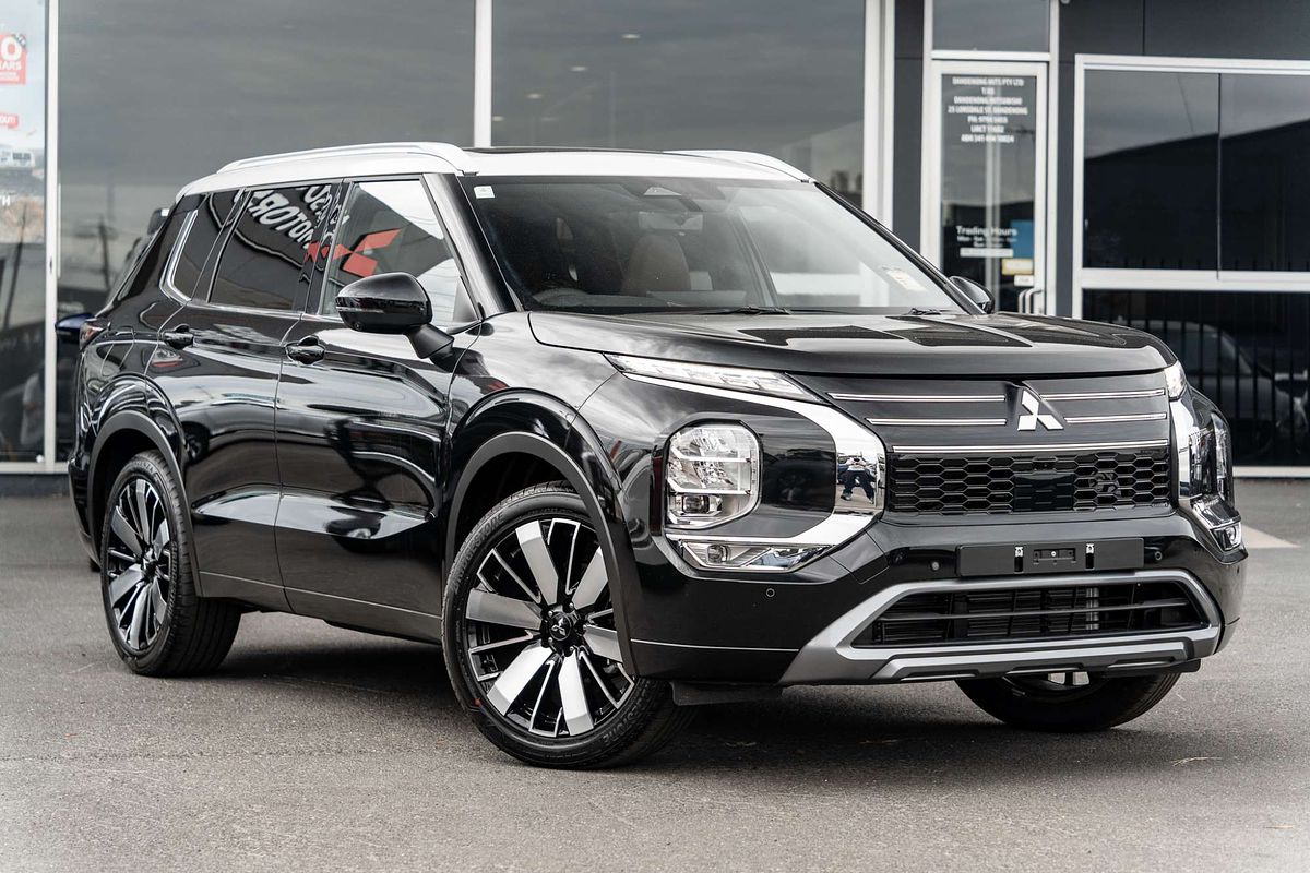 2025 Mitsubishi Outlander Exceed Tourer ZM