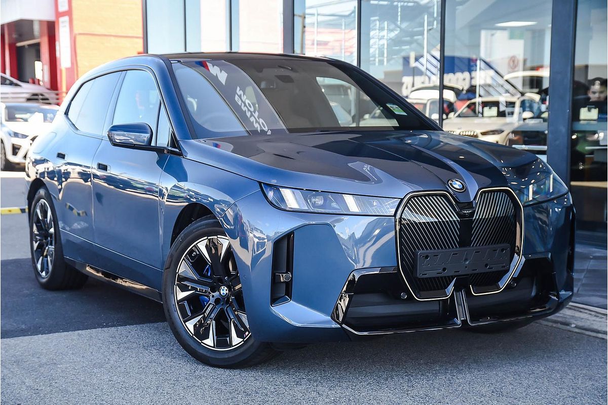 2025 BMW iX xDrive45 M Sport I20 LCI