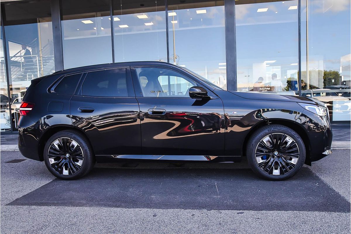 2025 BMW X3 30e xDrive G45