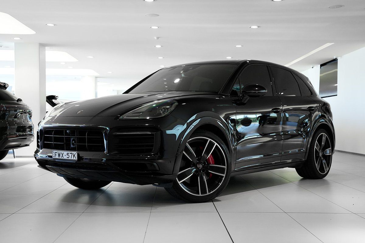 2022 Porsche Cayenne GTS 9YA
