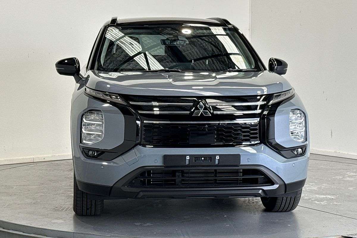 2026 Mitsubishi Outlander LS BLACK EDITION ZM