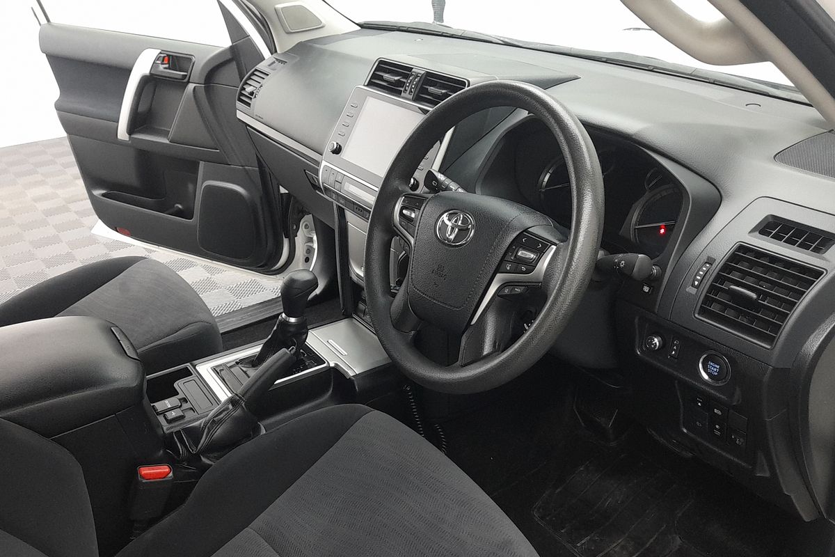 2022 Toyota Landcruiser Prado GX GDJ150R